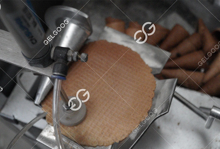 Sugar-Cone-Machine6.jpg